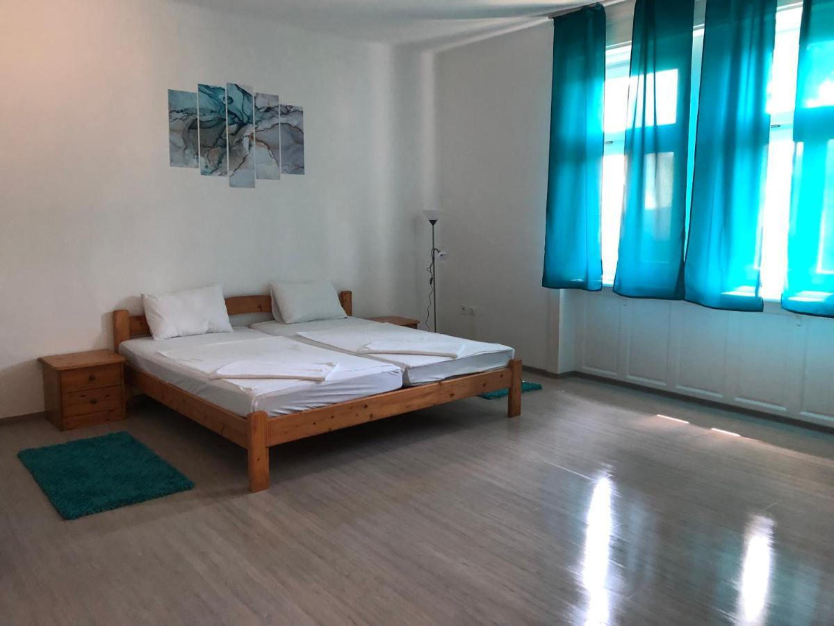 Tisza-Kert Apartmanok Tiszafüred Exterior foto